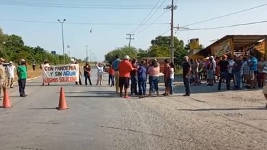 Photo of “Estallan” colonos por falta de agua, bloquean libramiento