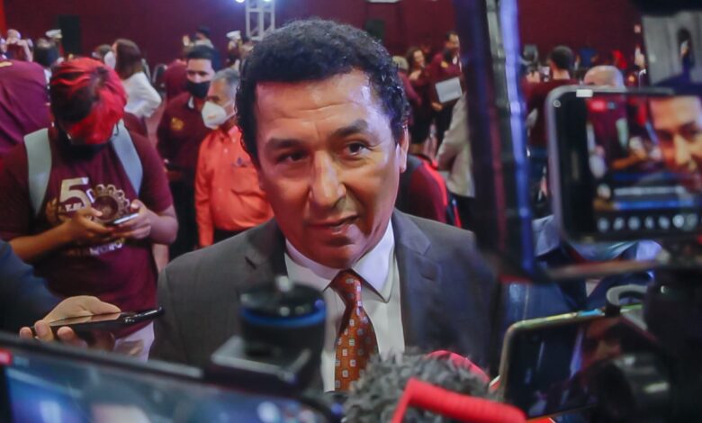 Mario López trabaja en la rehabilitación de importantes avenidas, así como de la red de drenaje y alcantarillado