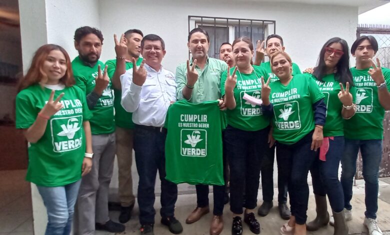 El regidor Héctor Saldívar decide incorporarse con todo su equipo de colaboradores, al partido Verde que lidera Manuel Muñoz