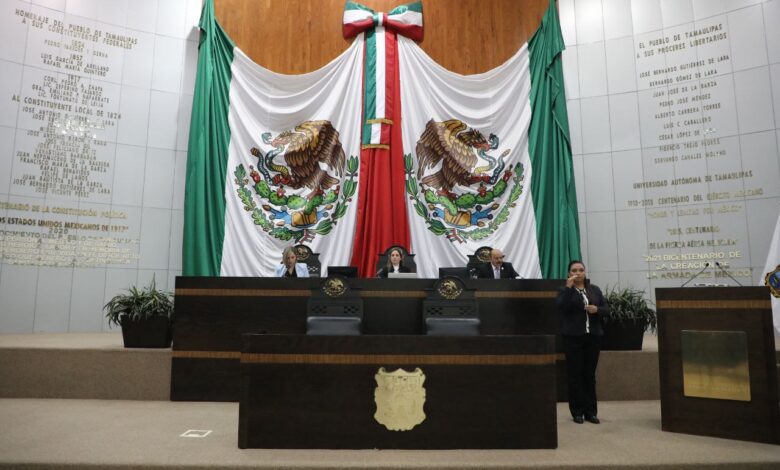 Morena quitó tres votos a la fracción del PAN, entre ellos el de Sandra Luz García Guajardo, quien fuera suplente de Cabeza de Vaca en el Senado
