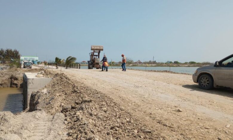 Pese a la cercanía de la Semana Santa el acceso a la Playa Carbonera en San Fernando sigue en rehabilitación