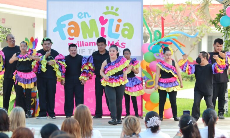 Presentan alumnos y pacientes del Centro de Rehabilitación del DIF Tampico Festival Artístico con temática de Carnaval