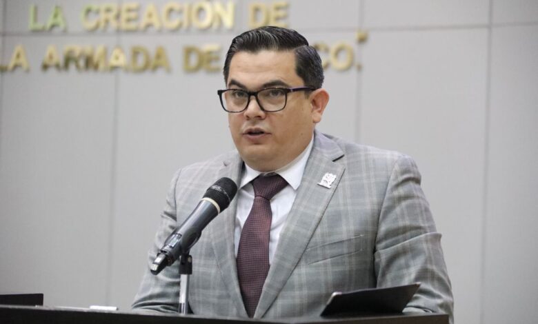 Diputado critica a la clase política que solo presume las bondades de la frontera, sin intervenir para controlar el flujo migratorio