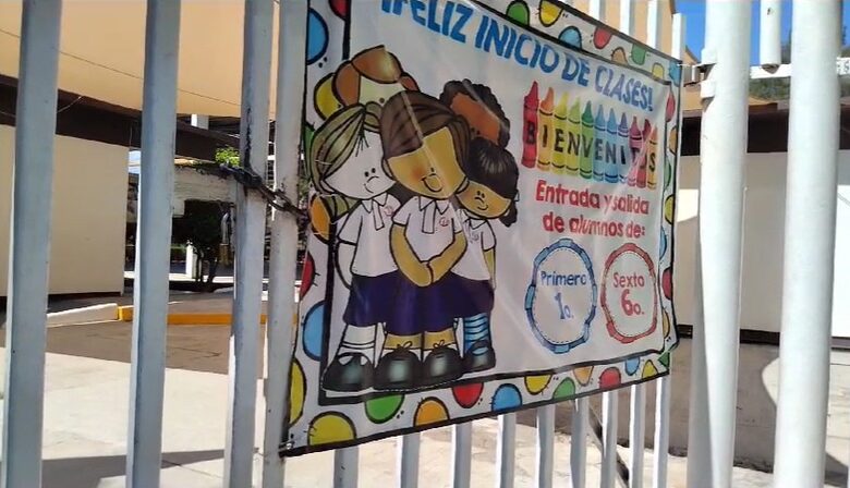 Unos 700 mil alumnos seguirán sin clases en Tamaulipas, mientras 53 mil maestros siguen cobrando nómina