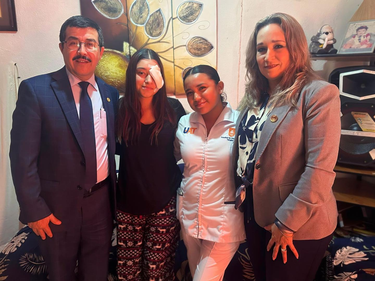 Rector de la UAT apoya a Melanie y Danna Paola - Daisy Herrera